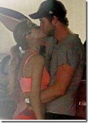Eiza Gonzalez Liam Hemswoirth kissing photo